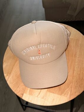 Beige Trucker Hat with '4 University' Embroidery